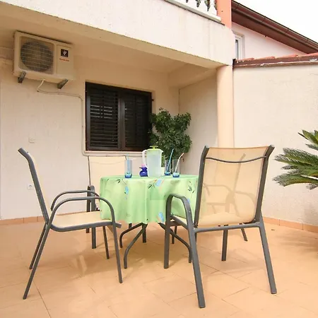Apartment Kristina A *